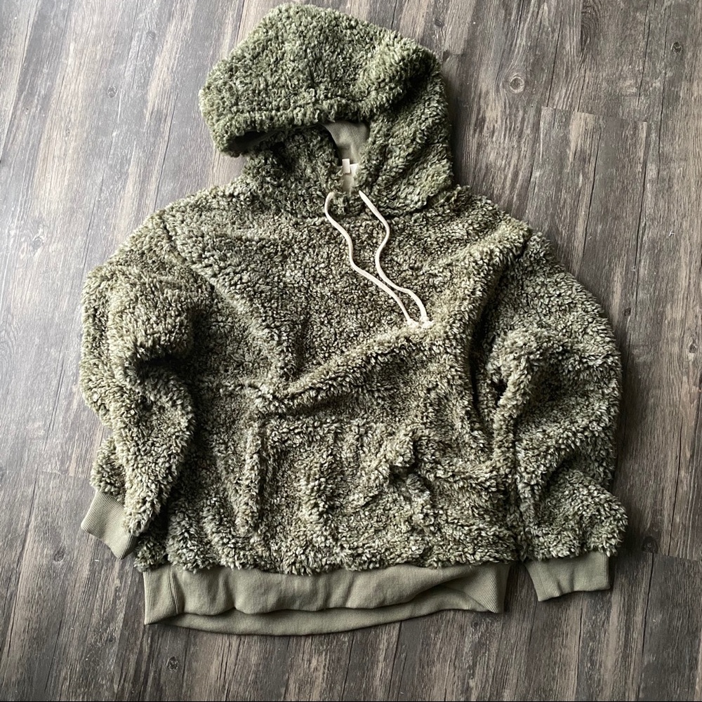 🌟 Bundle 2 for $12 Super Soft Green Sherpa Hoodie